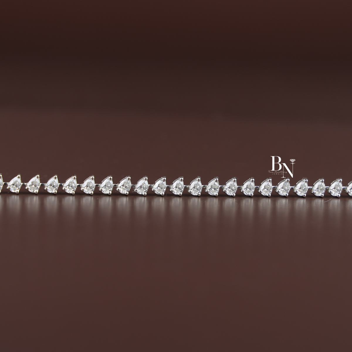 Pear Cut Lab Grown Diamond Tennis Bracelet, 5.50 CTW Teardrop Diamond Chain, Elegant Bridal Fine Jewelry