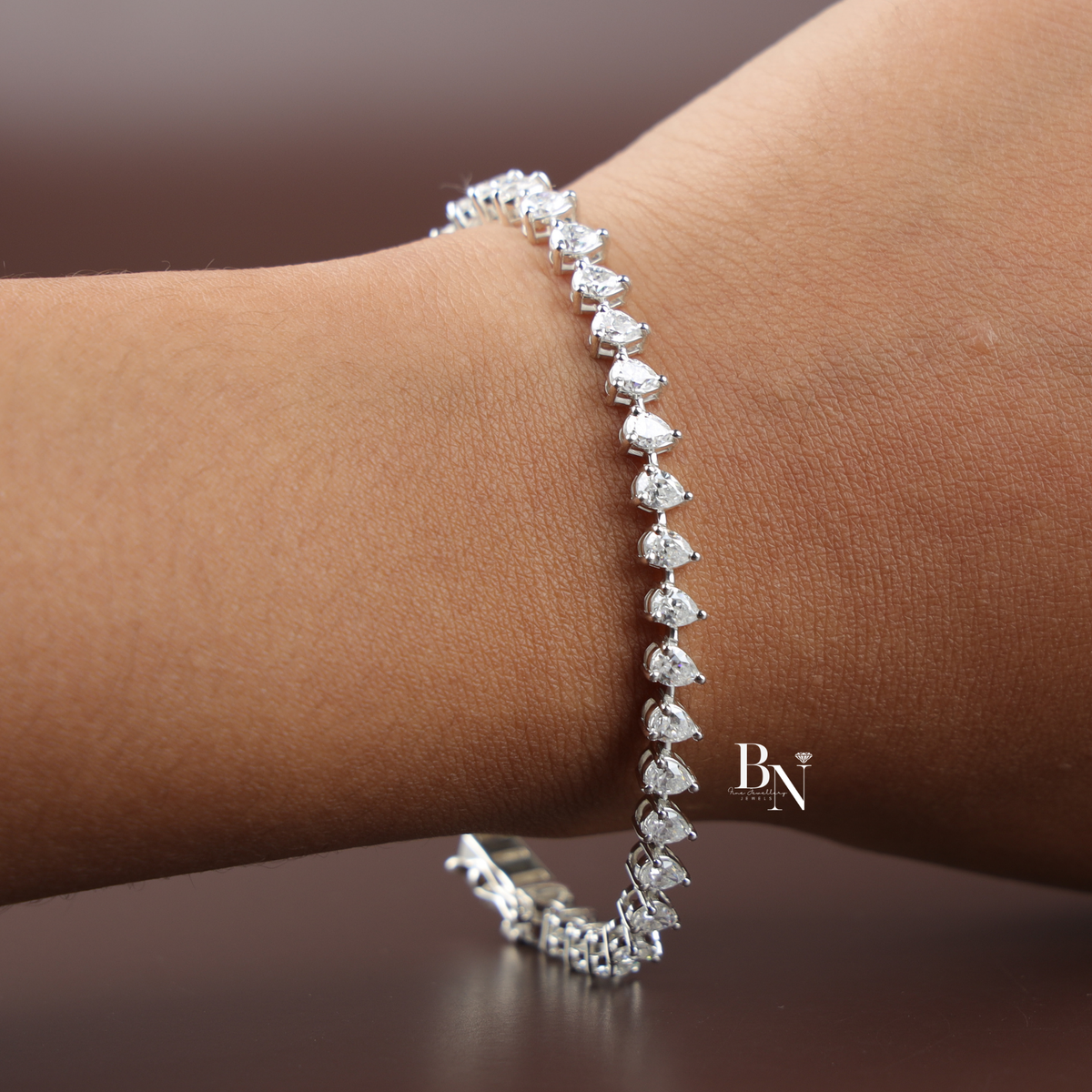 Pear Cut Lab Grown Diamond Tennis Bracelet, 5.50 CTW Teardrop Diamond Chain, Elegant Bridal Fine Jewelry
