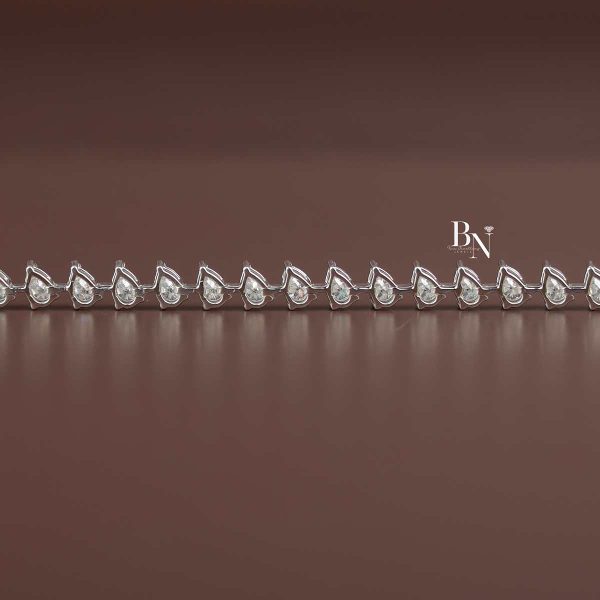 Pear Cut Lab Grown Diamond Tennis Bracelet, 5.50 CTW Teardrop Diamond Chain, Elegant Bridal Fine Jewelry