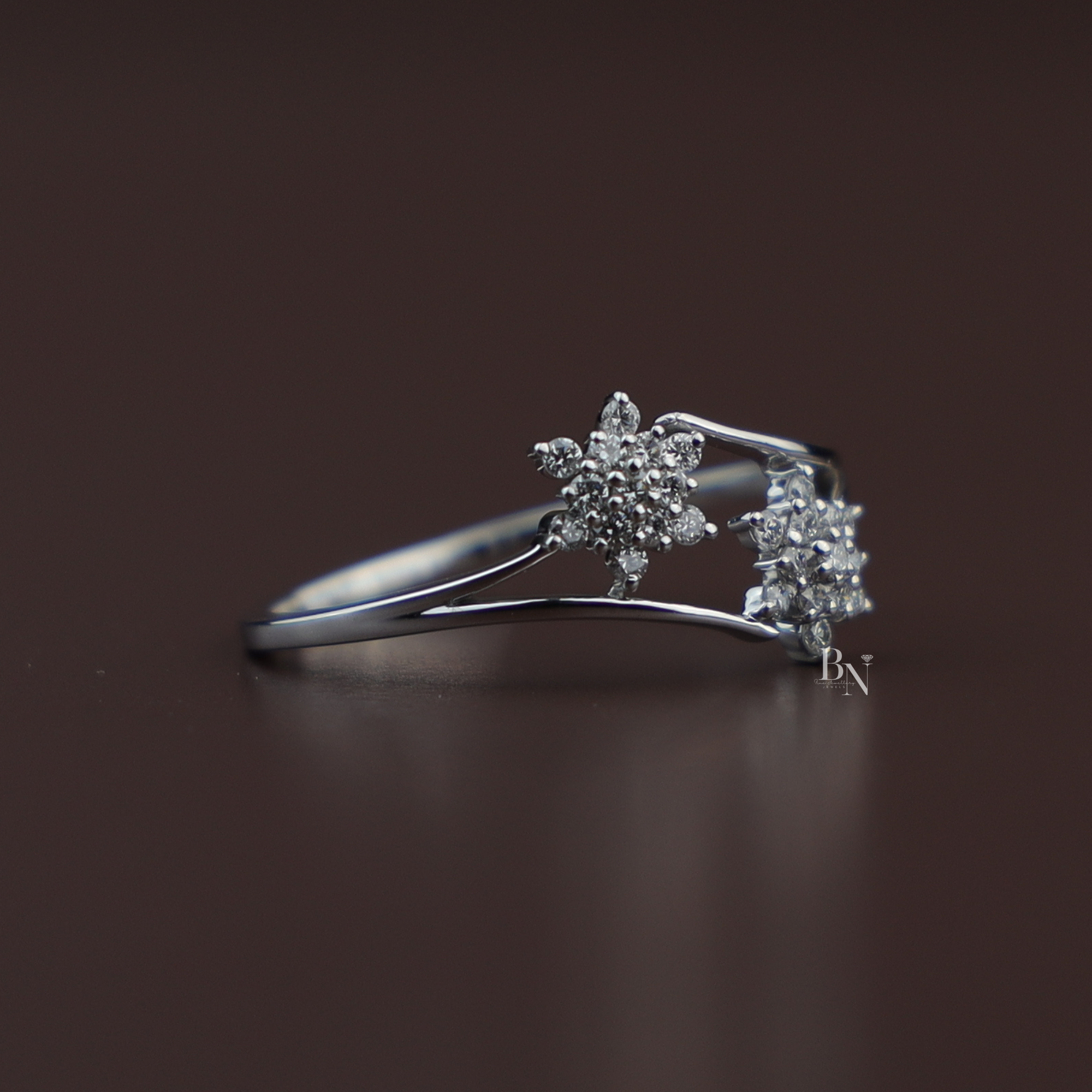 Lab Diamond Open Bypass Ring, 14K White Gold Star Cluster Ring, Modern Floral Wrap Ring, Dainty Stacking Ring, Personalized Bridal Gift