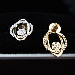 Orbit Stud Earrings | Abstract Cluster Modern Interlocking Oval 14K Gold