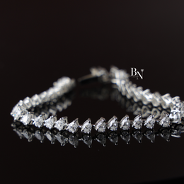 Pear Cut Lab Grown Diamond Tennis Bracelet, 5.50 CTW Teardrop Diamond Chain, Elegant Bridal Fine Jewelry