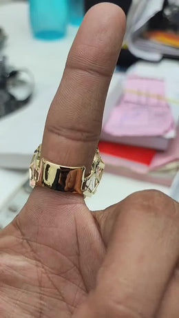 Tiger Signet Ring | Minimalist Stylish 10K Yellow Gold