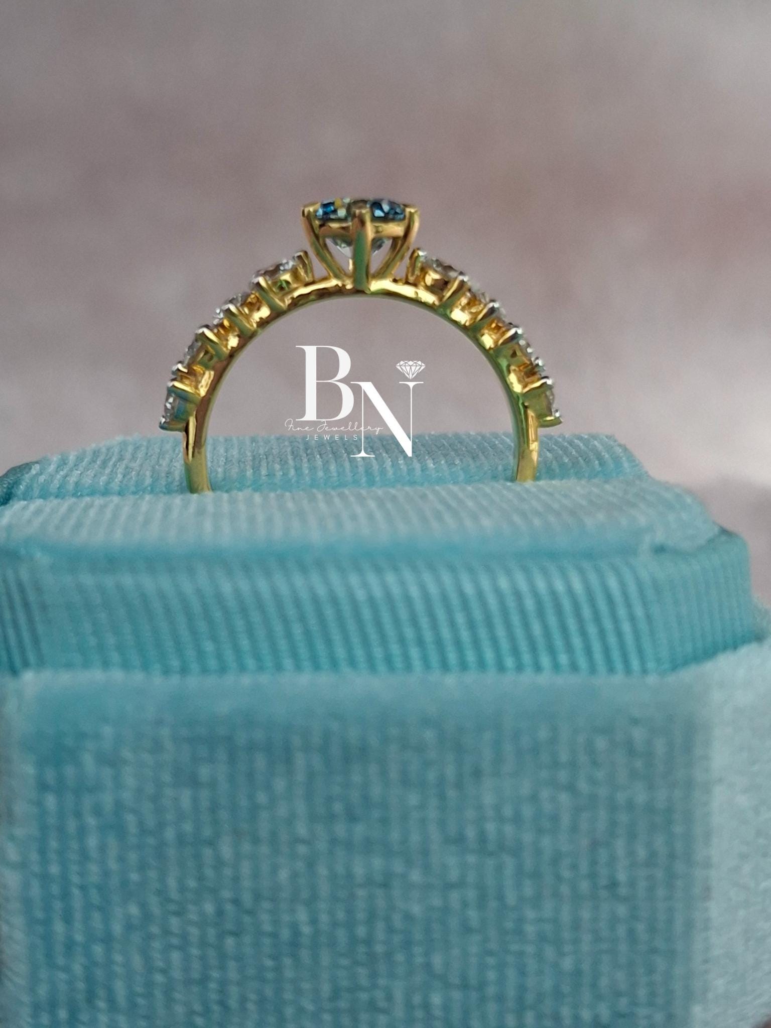 1ct Blue Lab Grown Diamond Engagement Ring | Graduated Band 14K Gold