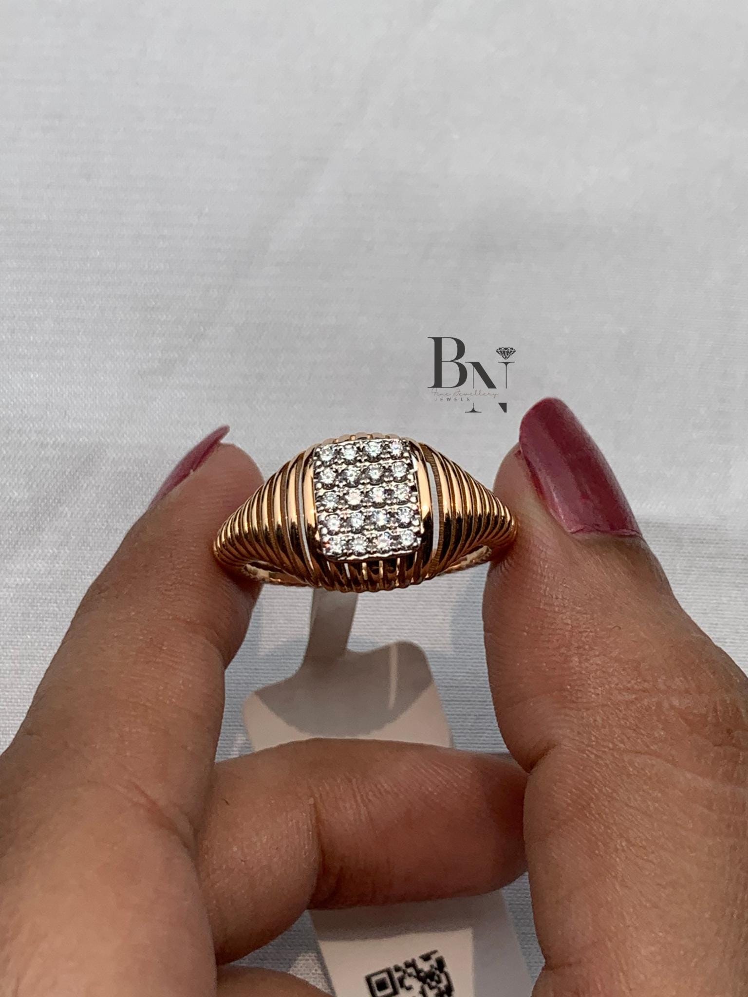 Lab Grown Diamond Signet Ring | Minimalist Statement 14K Solid Gold