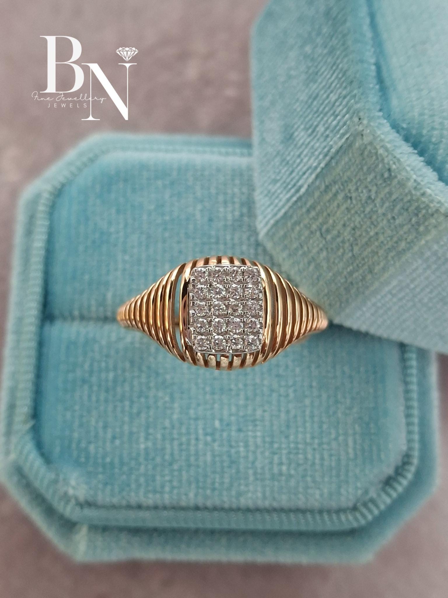 Lab Grown Diamond Signet Ring | Minimalist Statement 14K Solid Gold