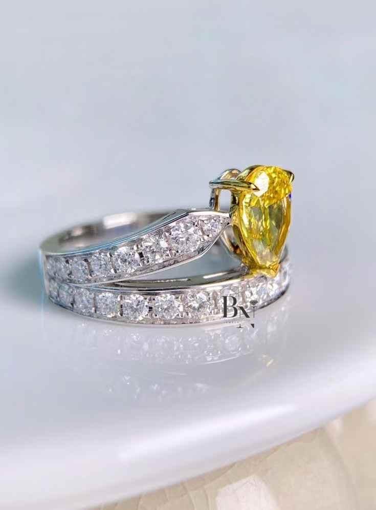 1ct Fancy Yellow Pear Lab Grown Diamond Bridal Set | Engagement Ring with Band 14K Gold