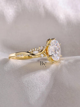 1ct Oval Lab Grown Diamond Engagement Ring | Nature Inspired Twisted Vine Band 14K Gold