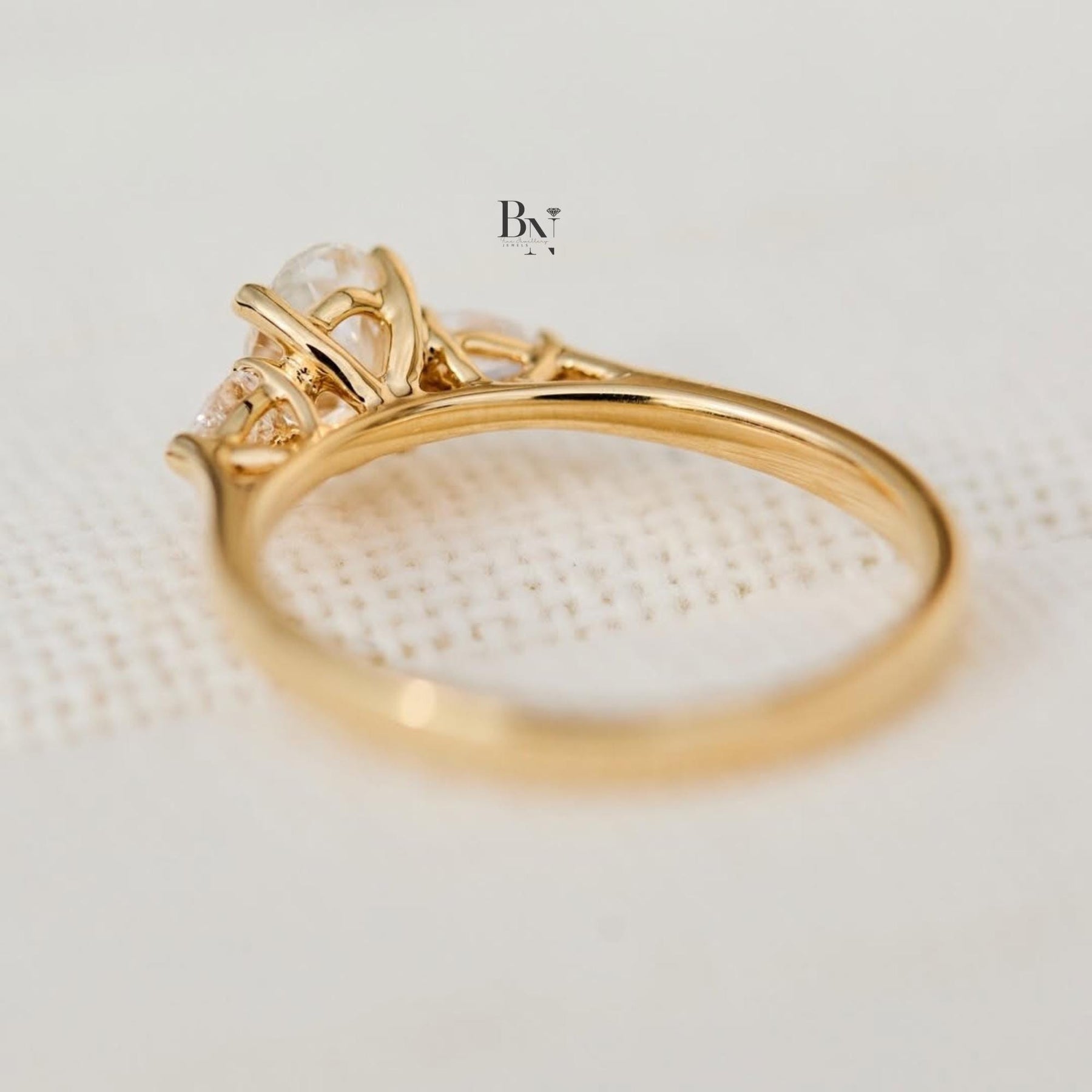 1ct Oval Lab Grown Diamond Engagement Ring | Vintage Marquise Dot Accent 14K Gold
