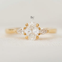 1ct Oval Lab Grown Diamond Engagement Ring | Vintage Marquise Dot Accent 14K Gold